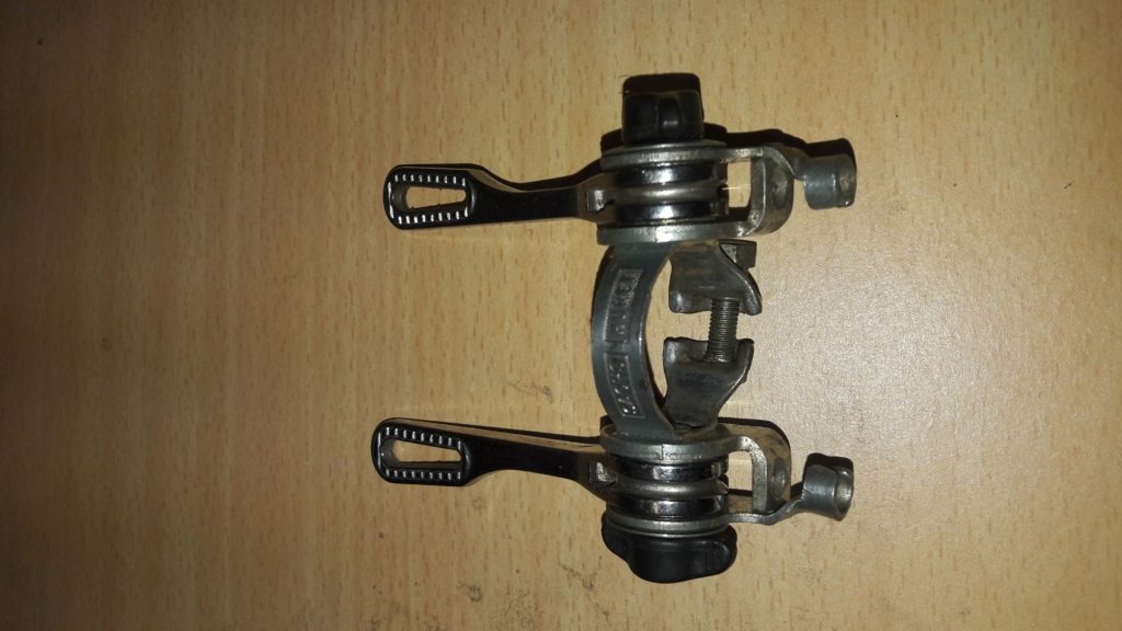 Řadící dvojpáčka Sachs huret