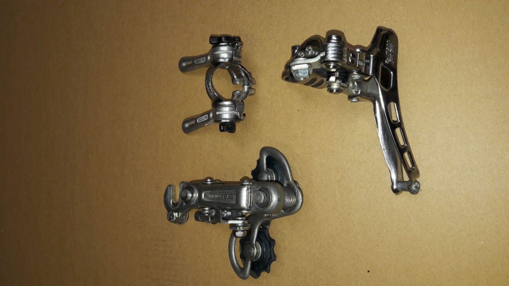 Silniční řadící systém Shimano zrepasováno